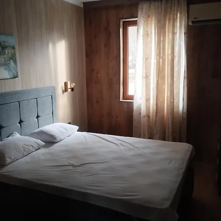 рай *